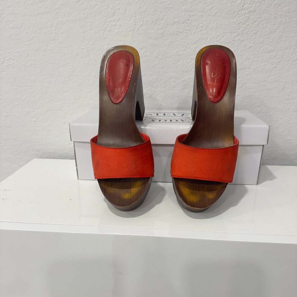 Jessica Simpson platform/heel Red slide in size 8